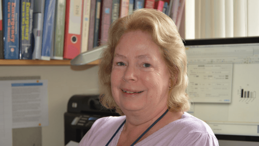 Supporting distance-taught students in the workplace
