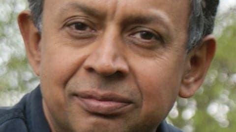 Clientelistic politics and pro-poor targeting